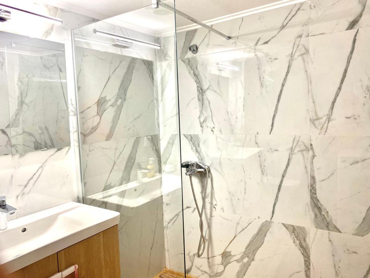 Quiet Near Subway And Acropolis 2 Bedrooms Apt เอเธนส์ ภายนอก รูปภาพ